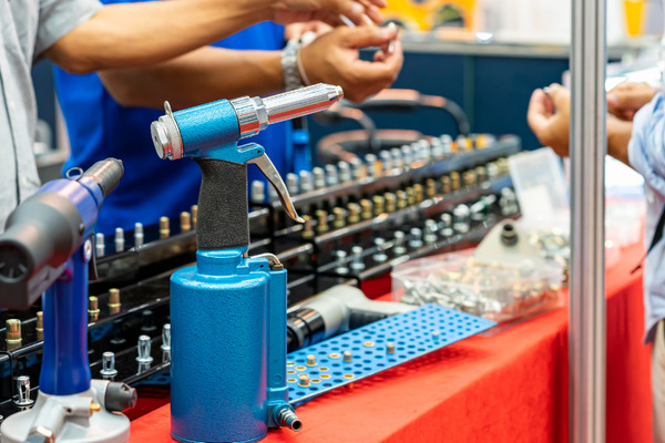  5 Signs Your Rivet Tools Are Failing Your Environmental Goals 