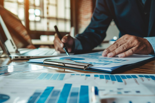  How Rivetwise Beats Long Sales Cycles in the Fastener Industry